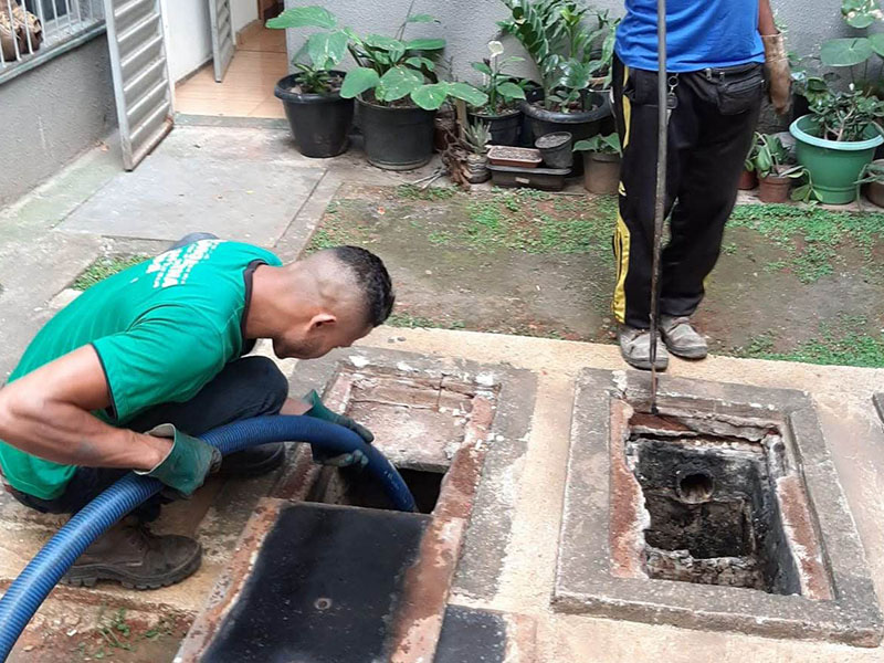 Desentupidora BH Papal�guas em Belo Horizonte 