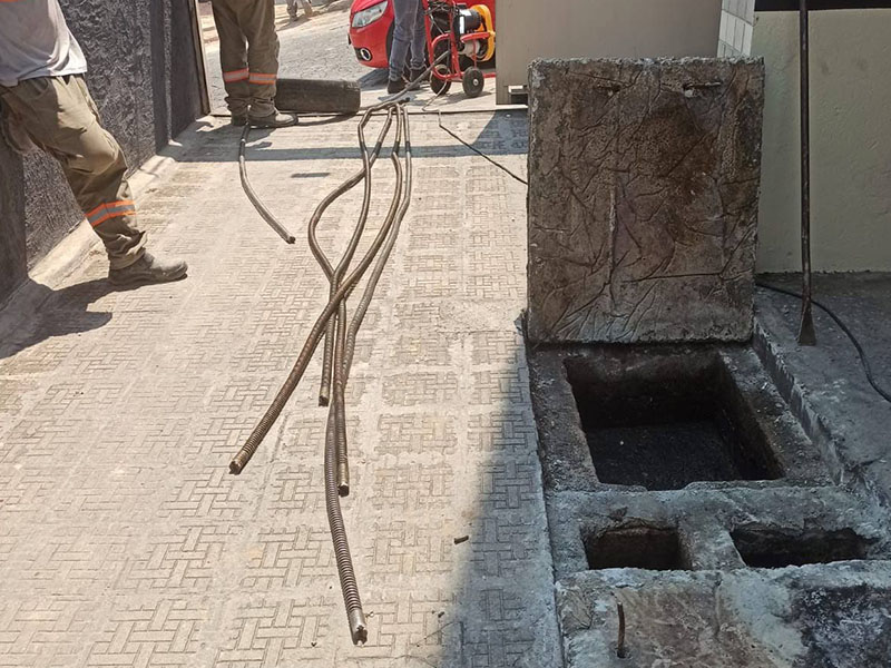 Desentupidora BH Papal�guas em Belo Horizonte 