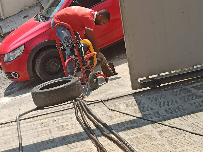 Desentupidora BH Papal�guas em Belo Horizonte 